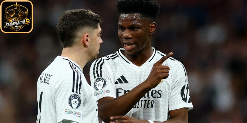 Real Madrid nổi sóng nội bộ trước siêu kinh điển, Valverde và Tchouameni nhận án phạt 2 Real Madrid ra án phạt cho Valverde, Tchouameni